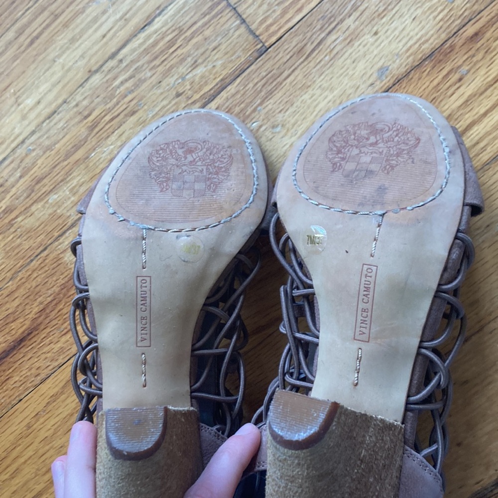 Vince Camuto Heels - Picture 8 of 9